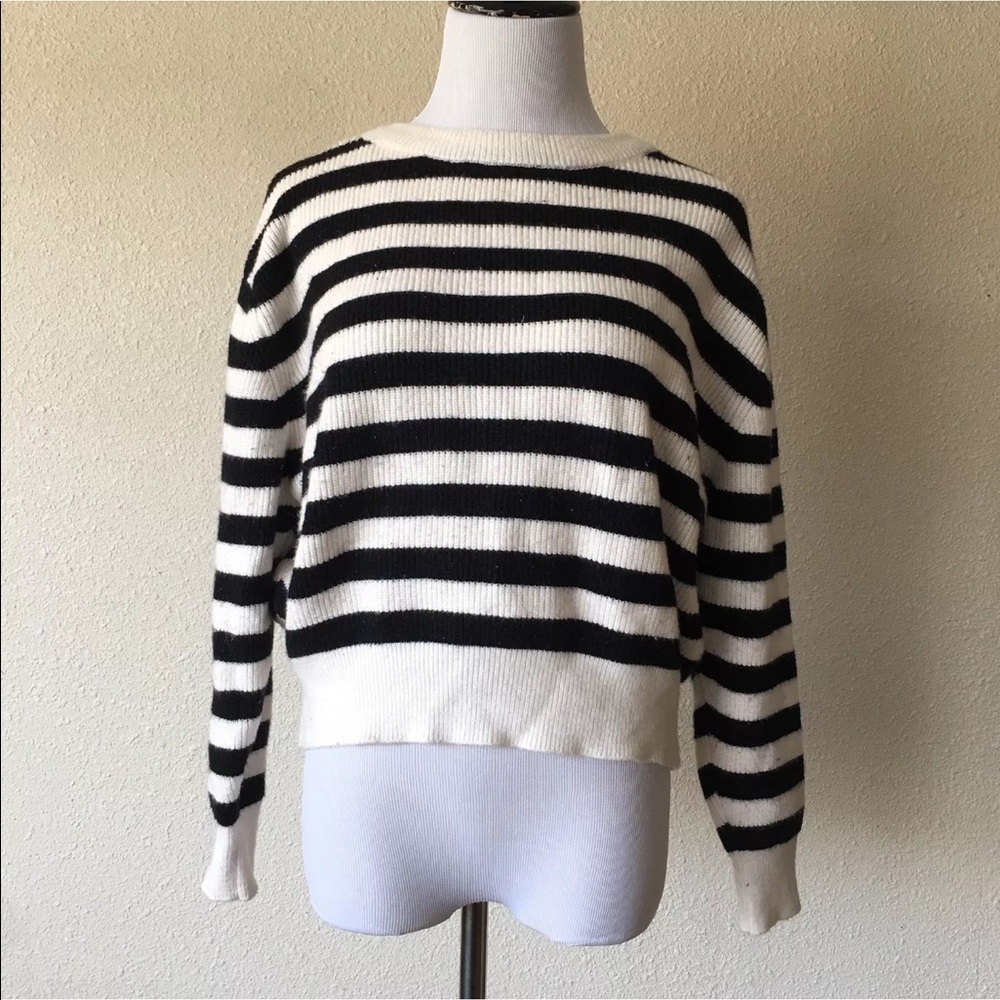 Zara Knit Black & white striped pull over sweater